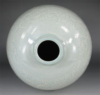 Beautiful Hutian Kiln Carved Plum Vase