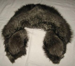 Plush Vintage Genuine Raccoon Fur Collar Natural Color Luxurious