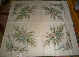 Gorgeous Vintage Leacock Golden Spray Tablecloth MWT Pastel Spring