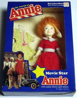 VINTAGE 1982 COLLECTIBLE MOVIE STAR ANNIE DOLL W/ PARTY DRESS
