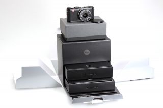 Leica x1 Black 12 2 MP Digital Camera w Box Near Mint
