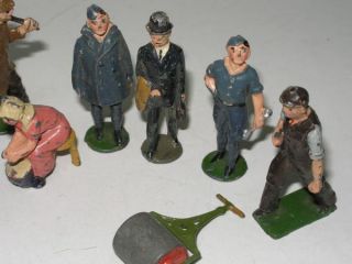 125FIGA) 15 VINTAGE BRITAINS AND J. HILL LEAD FIGURES AND ACCESSORIES
