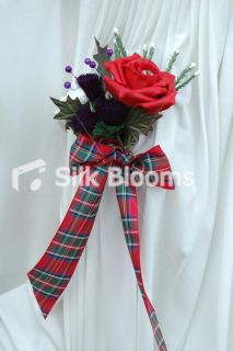 Flowers and ribbons can be changed to any desired colour or tartan.