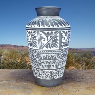 Acoma Native American Pottery Esther Lorene Vallo SKU 221971