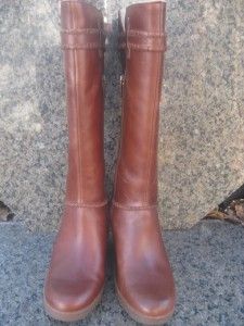 UGG Australia Maxene Boots in Color Chestnut Size 7