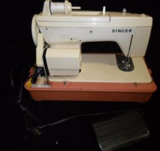 Singer Merritt 2404 Sewing Machine EXTRAS Accessories