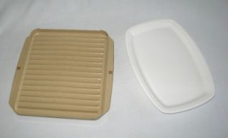 VINTAGE LITTONWARE MICROWAVE RIBBED GRILL PLATE AND CERAMIC BROWNING
