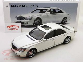 manufacturer AutoArt scale 118 vehicle Maybach 57 S Year 2005