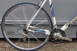 Cannondale R600 54cm Road Bike w Bontrager Race x Lite Wheels