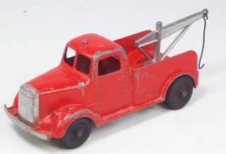 TOOTSIETOY 6 INCH SERIES MACK WRECKER TOW TRUCK WITH DUAL REAR WHEELS