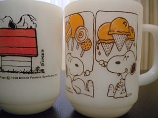 AH Fire King Mugs 4 Snoopy and 4 Kite Mugs