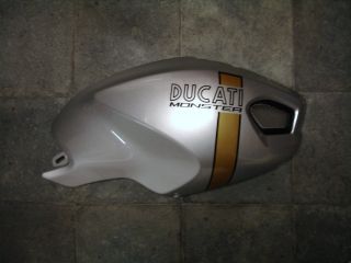 Flanc Cache de Réservoir Droit Ducati Monster 696 796 1100 Imola 72