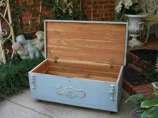 Shabby Fabulous Vintage Old Cedar Hope Chest Trunk Coffee Table Chic