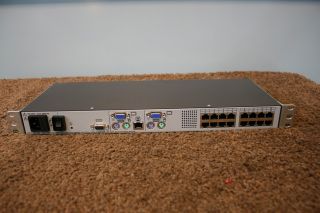 HP Server Console Switch KVM HP 336045 B21 396631 001
