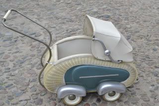 Nostalgie Designklassiker   Kinderwagen 40er   ZEKIWA  