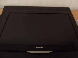 Philips 32PFL4606H 12 81 cm 32 Zoll LCD Fernseher Full HD 400 Hz PMR