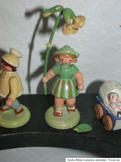 alte BLUMENKINDER + 1 Puppenwagen   Erzgebirge Miniaturen um 1950