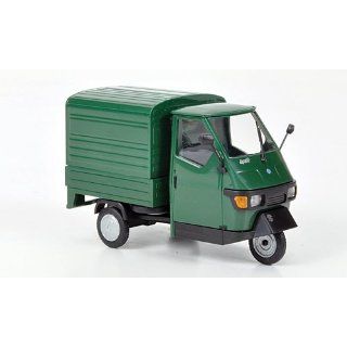 Piaggio Ape 50 Kasten, grün, Modellauto, Fertigmodell, Busch 143