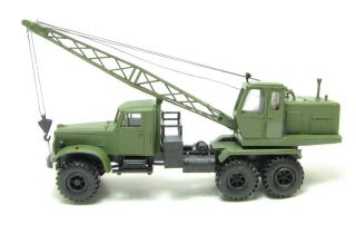 87 Fertigmodell Kraz 255B Autokran K 305 Gittermast