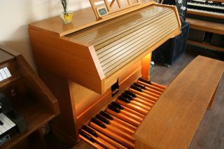 Eminent 8150 DL Sakralorgel Kirchenorgel Orgel mit 32r BDO Vollpedal
