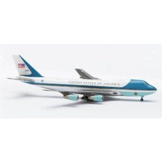 560191   Herpa Wings   B747 200 US Air Force One Spielzeug