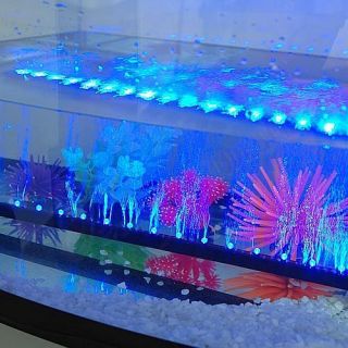 Sie bitten hier auf eine 18 LED Aquarium Bubble Maker Lampen mit 18