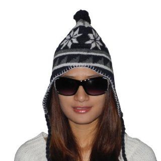 Damen Warm Ski & Skate Fun Tassel Pom Knit Hat / Winter Hat   One Size