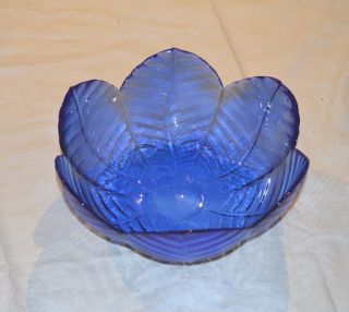 sehr schöne Glasschüssel Schüssel Schale Glasschale blau