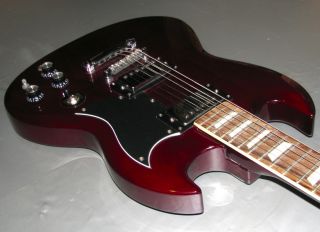 Gitarre   Gibson SG Style, mit Gigbag und Gurt