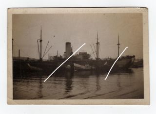 Original Foto 2WK, Kriegsschiff in Norwegen Schiff mit Camo und