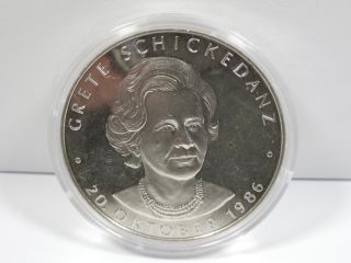 Grete Schickedanz 20. Oktober 1986 Feinsilber Medaille