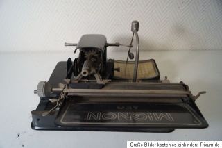 Antike Einfinger Schreibmaschine von Mignon AEG