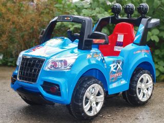 Elektroauto mit Fernbedienung fuer Kinder Batteriebetrieben Elektro
