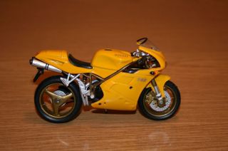 Motorrad Modell Solido Ducati 748 Maßstab 118