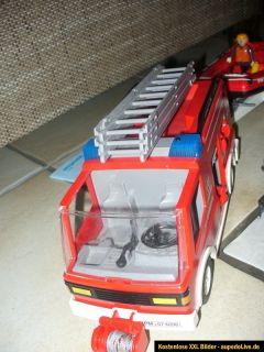 Playmobil Feuerwehr Set Einsatzwagen Boot Feuerwehr Anhänger Figuren