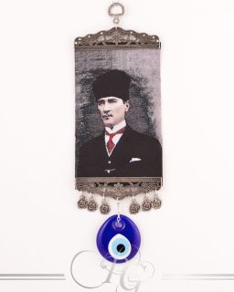 Mustafa Kemal Atatürk Portrait No.2 mit Nazar Boncuk Mini Teppich