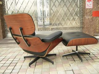 Vital Barcelona Style Brown Leather Chair Inspired by Mies