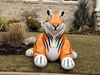 INFLATABLE TIGER 9 FEET LONG G&G GEN 2 BLOWUP ASIAN CAT TOY DISPLAY