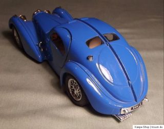 Bburago Bugatti Atlantic (1936) 124 Modellauto