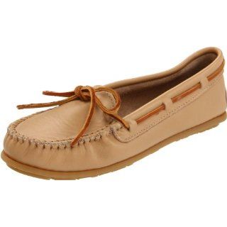 Minnetonka Womens Smooth Leather Moccasin