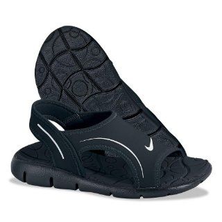 Nike Girls Sunray 7.5 Sandal (Black/ White)   13C Shoes