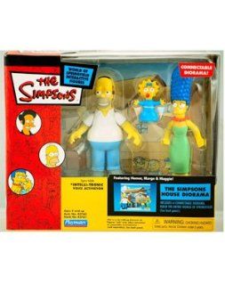 Simpsons   House Diorama featuring Homer, Marge and Maggie
