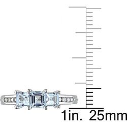 Miadora 10k White Gold Aquamarine and 1/10ct TDW Diamond Ring (H I, I2