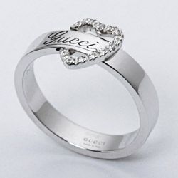 Gucci 18k White Gold Diamond Heart Ring