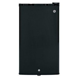 GE 3.2 cu. ft. Compact Refrigerator   Black Appliances