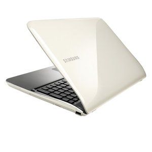 Samsung SF510 A01 15.6 White Notebook Computers