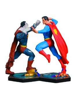 DC Direct Utlimate Showdown Superman vs. Bizarro Statue