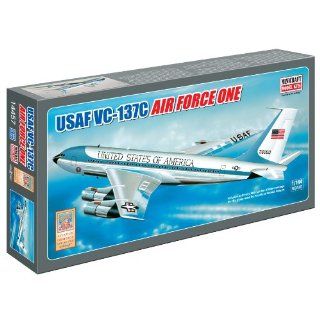 Models Air Force One (Classic Tail #26000) 1/144 Toys & Games